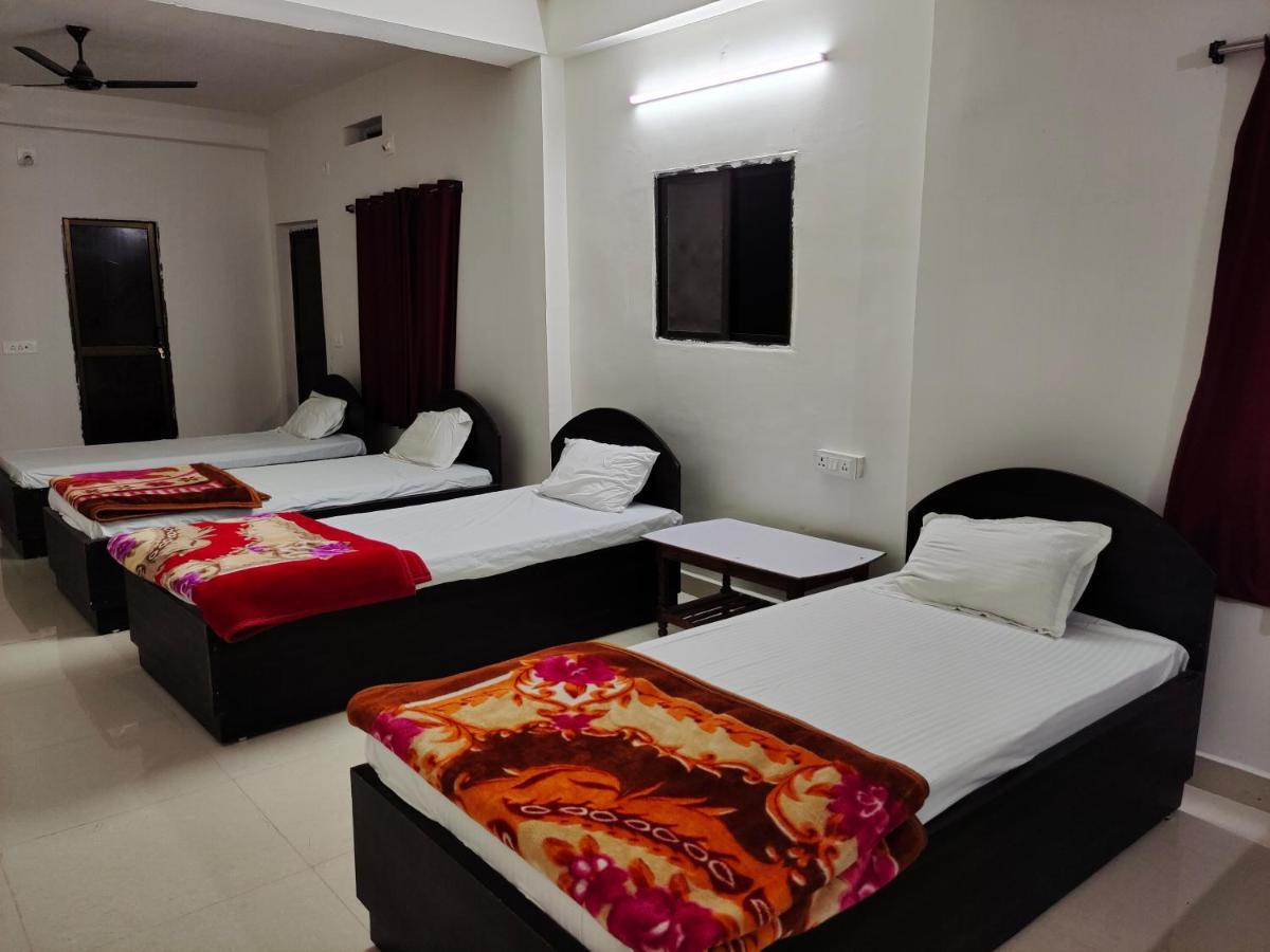 Gaurav Guest House Бодх-Гая Экстерьер фото