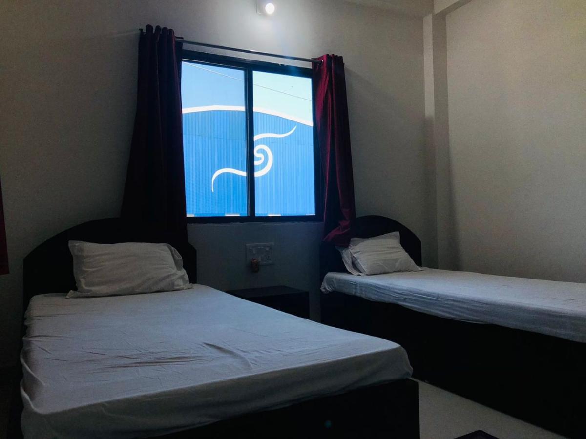 Gaurav Guest House Бодх-Гая Экстерьер фото