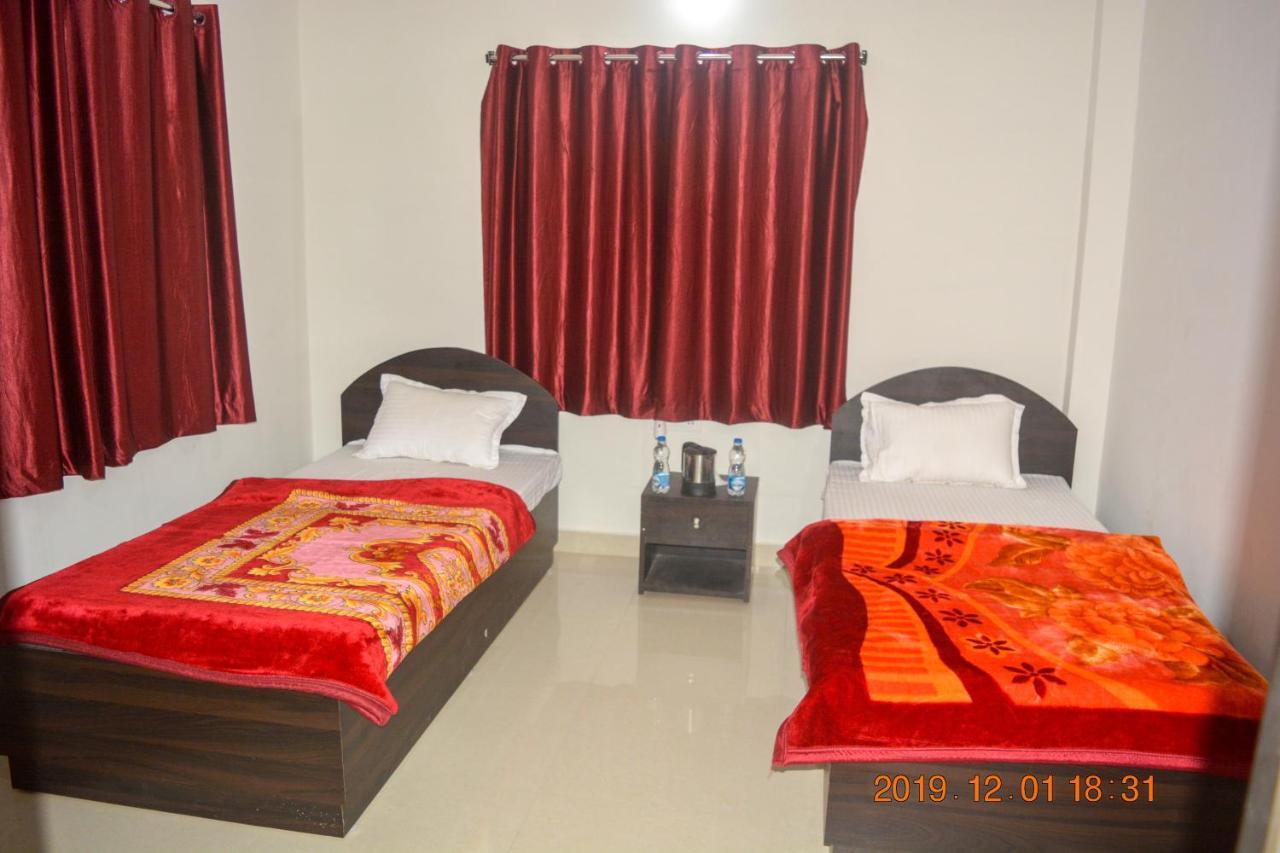 Gaurav Guest House Бодх-Гая Экстерьер фото